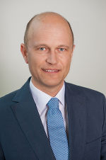 Dr. Gerhard KUTSCHERA